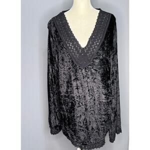 VTG Passport Plus Black Velvet Y2K Tunic Blouse Size: 3X 100% Rayon